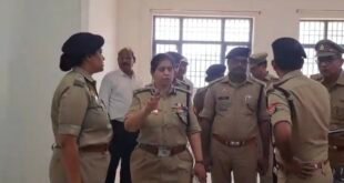 कासगंज-: कासगंज में मुख्यमंत्री के आगमन की तैयारियों को लेकर एडीजी ने किया निरीक्षण।