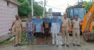 बरेली/बहेड़ी-: ट्राली चोर गैंग के चार सदस्यों को पुलिस ने किया गिरफ्तार, एक फरार, चोरी की ट्राली – ट्रैक्टर सहित बरामद।