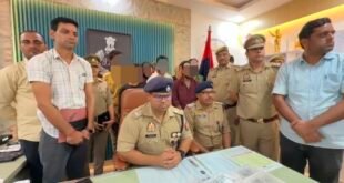 अमरोहा-: एसओजी, सर्विलांस और रजबपुर थाना पुलिस की बड़ी कामयाबी: चोरी की योजना बना रहे अंतर्जनपदीय गिरोह का भंडाफोड़, लाखों के जेवरात, नकदी और असलहे बरामद।