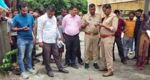 कासगंज-: संदिग्ध परिस्थितियों में पड़ा मिला 32 वर्षीय अज्ञात युवक शव, युवक का शव मिलने से इलाके में फैली सनसनी।