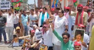 बलरामपुर: जंतर-मंतर पर छात्रों पर लाठीचार्ज के विरोध में सड़कों पर उतरी अंबेडकर वाहिनी, राष्ट्रपति को भेजा ज्ञापन।