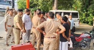 बहेड़ी: चेकपोस्ट पर पुलिसिया खौफ से रेलवे ट्रैक पर दौड़े ट्रक चालक और क्लीनर, ट्रेन की चपेट में आने से दर्दनाक मौत।