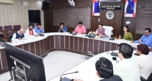 बदायूं: स्वतंत्रता दिवस और ‘हर घर तिरंगा’ अभियान को लेकर डीएम अवनीश राय ने की उच्चस्तरीय बैठक, दिए आवश्यक निर्देश।