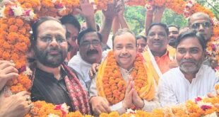 बलरामपुर: सहकारिता मंत्री जेपीएस राठौर का जनपद सीमा पर हुआ भव्य स्वागत, भाजपा कार्यकर्ताओं में दिखा भारी उत्साह।