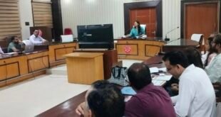 बदायूं: सीडीओ गामिनी सिंगला ने की 50 लाख से अधिक लागत की निर्माण परियोजनाओं की समीक्षा, समयबद्ध और गुणवत्तापूर्ण कार्य के दिए निर्देश। 