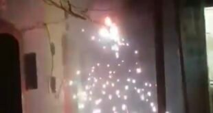 कासगंज: विद्युत विभाग की बड़ी लापरवाही, जर्जर तारों में हुआ जोरदार ब्लास्ट; बाल-बाल बचे लोग।