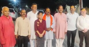 उझानी: कामधेनु गौशाला की श्री रामलीला कमेटी के अध्यक्ष बने सचिन अग्रवाल, पदाधिकारियों ने जताई खुशी।
