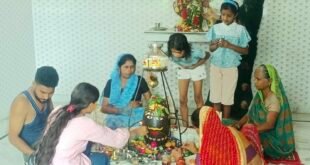 बिल्सी: सावन के दूसरे सोमवार पर बिल्सी के शिवालयों में उमड़ा आस्था का सैलाब, गूंजे हर-हर महादेव के जयकारे।