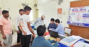आसफपुर में लगा मेगा विद्युत कैंप, एसडीओ यश कुमार ने सुनीं समस्याएं और मौके पर किया समाधान।