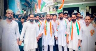 बहेड़ी में उमड़ा देशभक्ति का सैलाब: समाजसेवी वसीम अहमद के नेतृत्व में निकला भव्य तिरंगा पैदल मार्च।