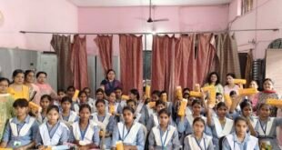 बदायूं: इनरव्हील क्लब द्वारा बालिकाओं के लिए स्वच्छता जागरूकता शिविर आयोजित, बांटे गए सेनेटरी पैड।
