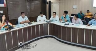 बदायूं: जिला उद्योग बंधु की बैठक: विद्युत और सड़क व्यवस्थाओं में सुधार के निर्देश।