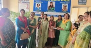 बिसौली: रोटरी दिनेश मधु आई हॉस्पिटल में धूमधाम से मनाया गया तीज महोत्सव, सजी भगवान श्री कृष्ण की झांकी।