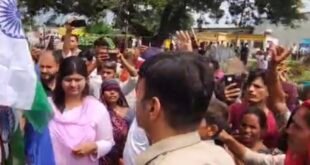 ग्राम समाज की भूमि पर प्रतिमा स्थापना को लेकर विवाद: बिसौली के सीकरी गांव में तनाव, मौके पर भारी पुलिस बल तैनात।