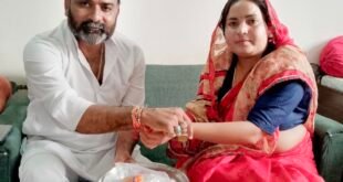 सहसवान में सपा नेता शुएब नकवी आग़ा ने धूमधाम से मनाया रक्षाबंधन, सपा नेत्री अलका धर्मेंद्र यादव और विनीता कश्यप से बंधवाई राखी।