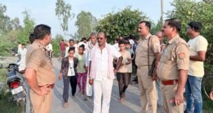 शाहजहांपुर: निगोही में दर्दनाक सड़क हादसा: बिजली के पोल से टकराई बेकाबू बाइक, दो चचेरे भाइयों की मौत से मचा कोहराम।