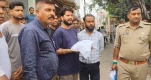 कासगंज: अशोक नगर के गंदे नाले में मिला नवजात शिशु का शव, इलाके में फैली सनसनी।
