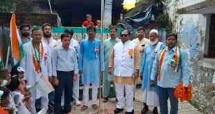 बलरामपुर के मॉडर्न मांटेसरी स्कूल में हर्षोल्लास से मनाया गया स्वतंत्रता दिवस, कांग्रेस नेता हसीब खान रहे मुख्य अतिथि।