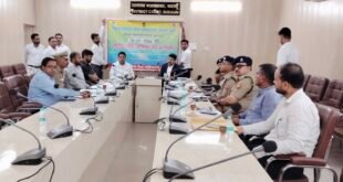 बदायूं: 12 सितंबर को राष्ट्रीय लोक अदालत का होगा आयोजन, वादों के निस्तारण को लेकर अधिकारियों के साथ हुई बैठक।