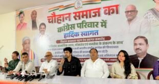 बलरामपुर: कांग्रेस को मिली बड़ी मजबूती, पूर्व IAS डॉ. राकेश वर्मा और साउथ एक्ट्रेस ज़ारा खान ने थामा हाथ।