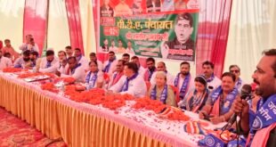 गंजडुंडवारा में पीडीए पंचायत: 2027 के चुनाव में पटियाली फतह करने के लिए सर्वसमाज को जोड़ने का संकल्प।