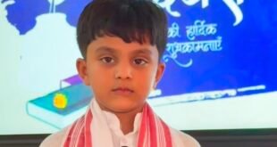 उझानी: ए० पी० एस० इंटरनेशनल स्कूल में हिंदी दिवस पर सांस्कृतिक प्रस्तुतियां और एआई पर वाद-विवाद।