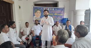 बसपा की बैठक: सहसवान विधानसभा क्षेत्र में सेक्टर कैडर कैंप लगाने की बनी रणनीति।
