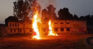 गंजडुंडवारा में धूमधाम से मनाया गया दशहरा, रावण और अहिरावण के पुतलों का हुआ दहन।