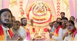 इस्लामनगर में खाटू श्याम के भजनों पर झूमे श्रद्धालु, देर रात तक गूंजा बाबा का जयकारा।
