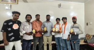 सहसवान में सोशल मीडिया इनफ्लुएंसर्स का सम्मान, काशिफ अली खान ने पुरस्कार देकर बढ़ाया उत्साह।