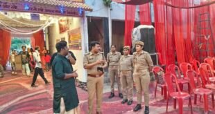 सीओ सिटी ने दुर्गा पूजा पंडाल और खिरनीबाग मेले का किया निरीक्षण।