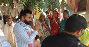 भैंसटा खुर्द में सपा की बैठक, लखन प्रताप सिंह ने घर-घर जाकर किया जनसंपर्क।