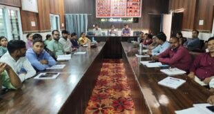 बिसौली में जनगणना कर्मियों को दिया गया विशेष प्रशिक्षण, सटीक जानकारी दर्ज करने पर जोर।